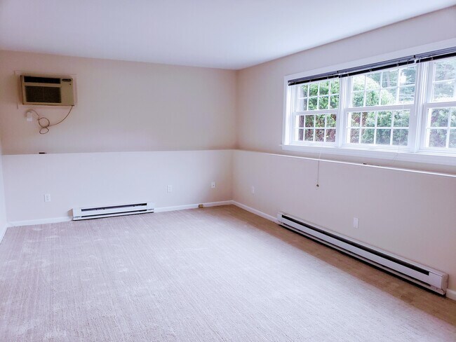 Foto del edificio - 10 Brantwood Dr