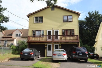 Building Photo - 106 Florence St