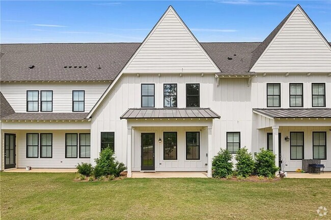 Building Photo - Owens Crossing Townhome