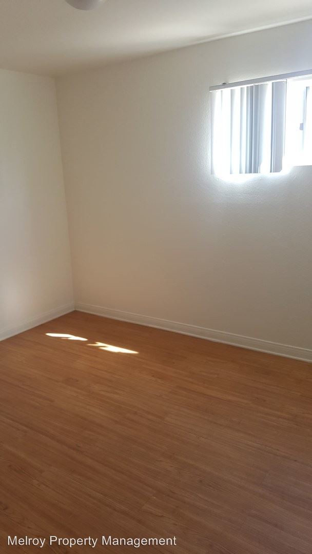 Foto del edificio - 661 49th St