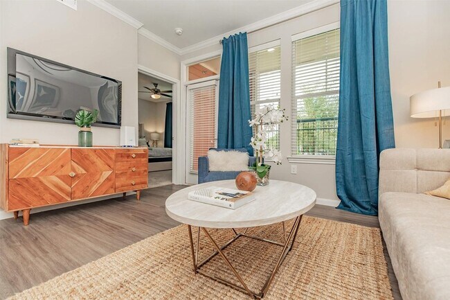 Foto del edificio - 3400 Louetta Road Unit 628