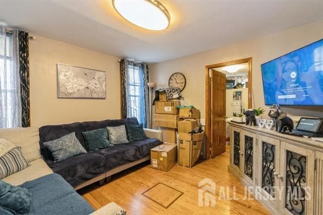 Foto del edificio - 1012 Paterson Plank Rd