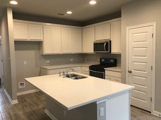 Foto del edificio - 137 Peruvian Ln