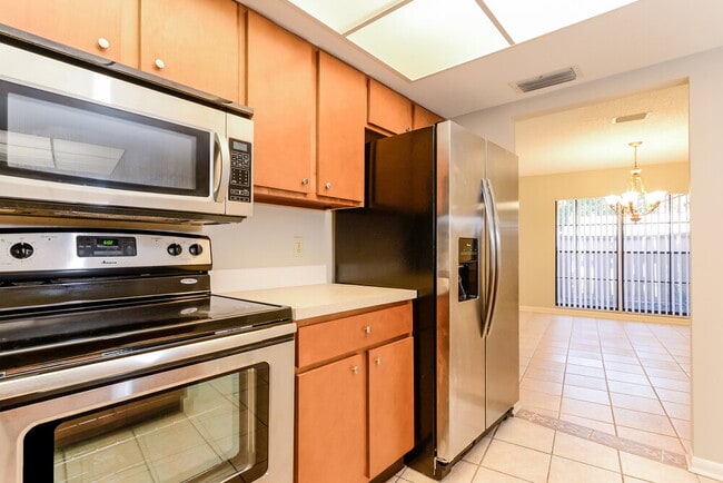 Building Photo - 16536 Forestlake Dr