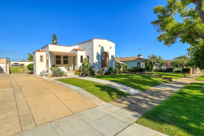 Building Photo - 508 Winchester Ave