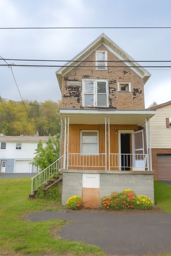 Building Photo - 308 1st Ave