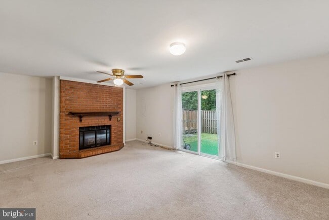 Building Photo - 5858 Langton Dr