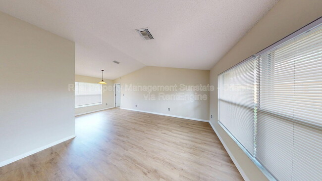 Building Photo - 1016 Soldier Creek Ct