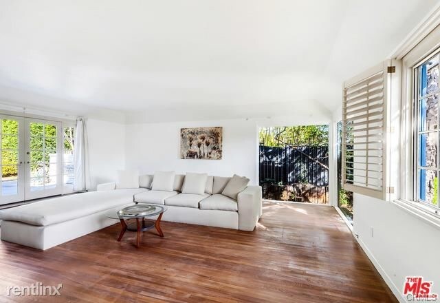 Foto del edificio - 4 br, 4 bath House - 1242 Sunset Plaza Dr