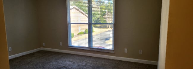 Foto del edificio - 2 bedroom, 1 bath condo in downtown Conway