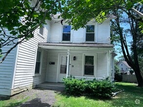 Building Photo - 141 Boyd St