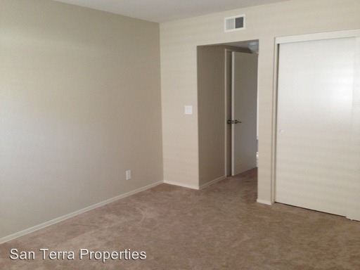 Building Photo - 10666 Escobar Dr