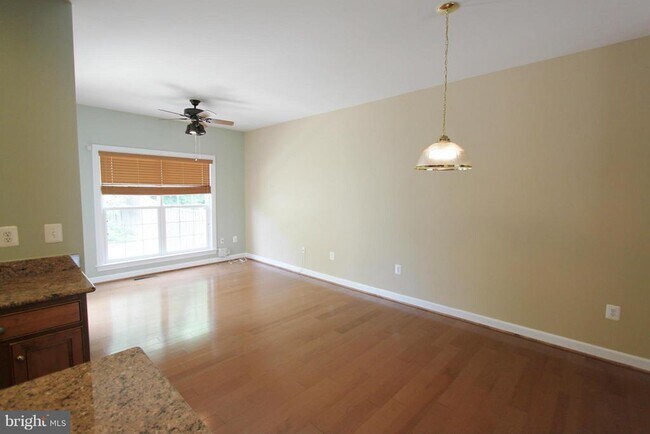 Foto del edificio - 8170 McCauley Way