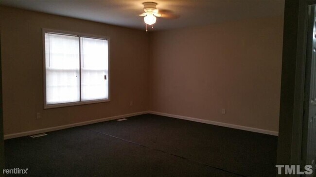 Building Photo - 4 br, 3 bath House - 3127 Woods Pl