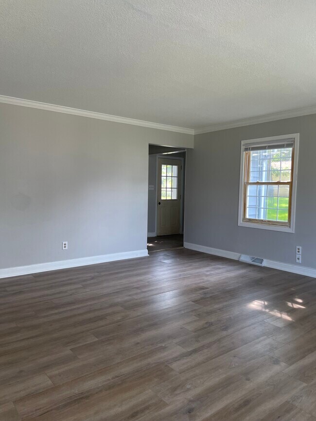 Foto del edificio - 2813 Hull Ave