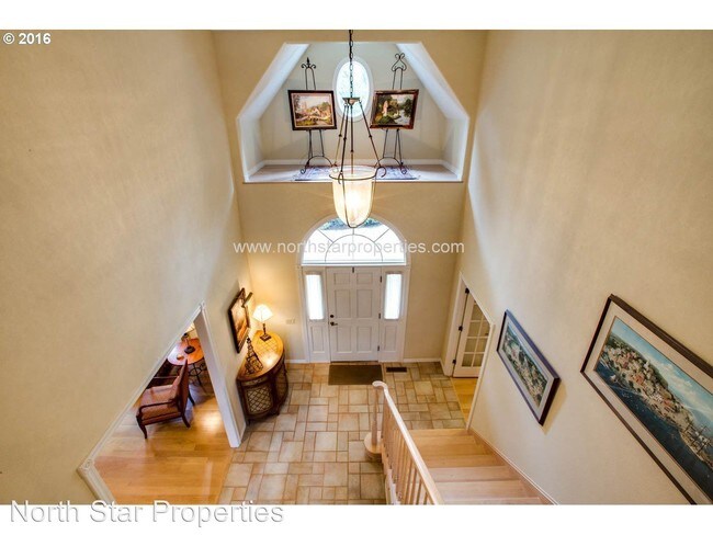 Building Photo - 1099 Terrace Dr
