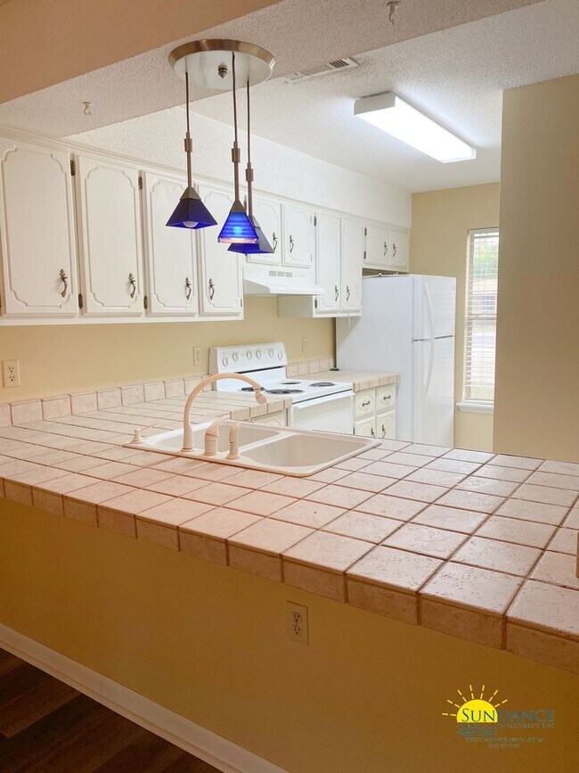Foto del edificio - Great 2 Bedroom Townhouse In Fort Walton B...