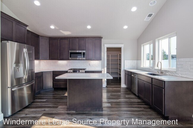 Building Photo - 3 br, 2 bath House - 1727 S Sundance Dr