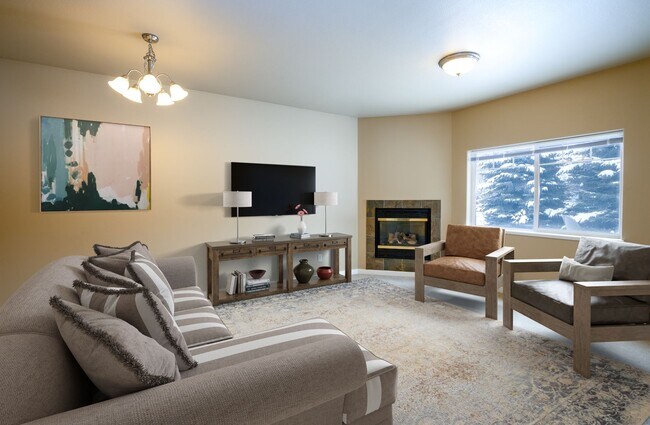 Building Photo - 719-735 Matheson Way