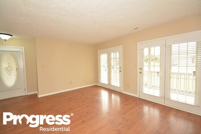 Building Photo - 580 Zephyr Way