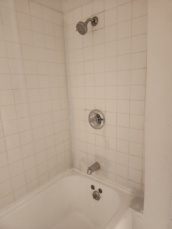 Building Photo - 1825 Ivar Ave