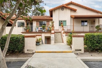 Building Photo - 3516 Somerset Way