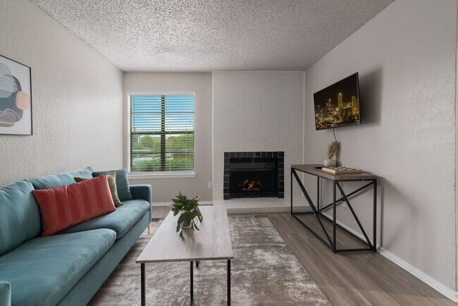 Foto del edificio - 2525 Thomason Cir