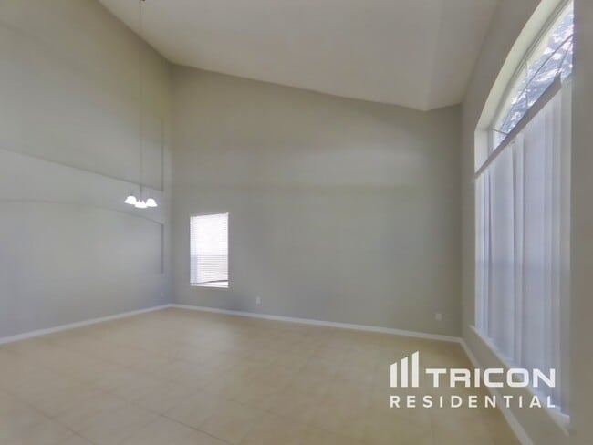 Building Photo - 3571 Live Oak Hollow Dr