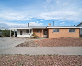 Building Photo - 213 Clairemont Rd