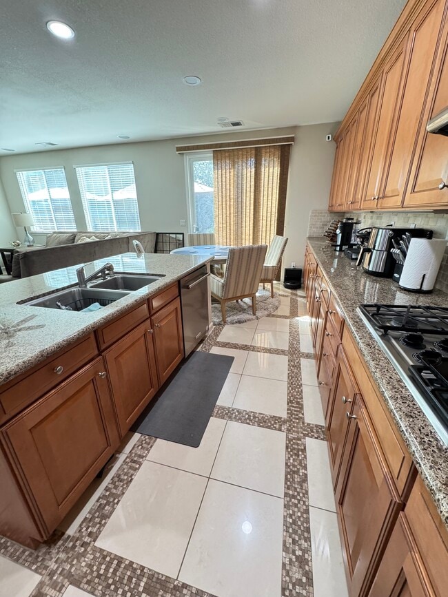 Building Photo - 2400 Ventana View Way