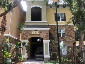 Building Photo - 10025 Courtney Palms Blvd