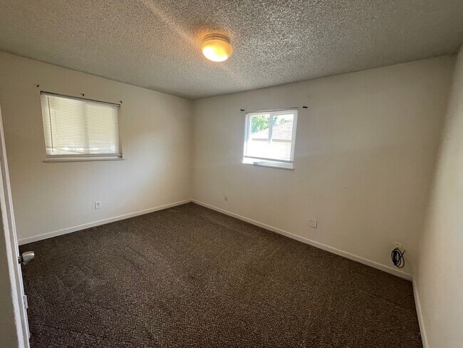 Foto del edificio - 3 Bedroom Home in Citrus Heights in a Cul ...