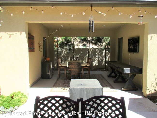 Building Photo - 3035 Starry Night Dr