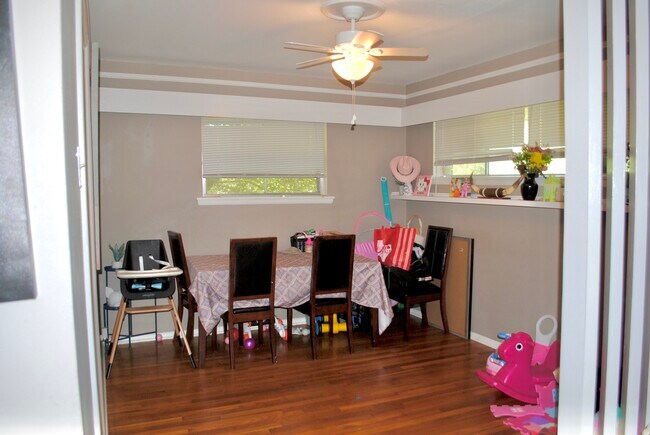 Building Photo - 1157 Garraty Rd