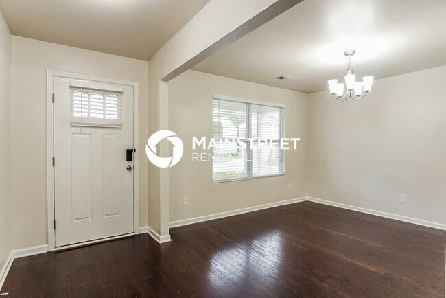 Foto del edificio - 4 Bedroom Pet-Friendly Home in CHELSEA, AL with Main Street Renewal