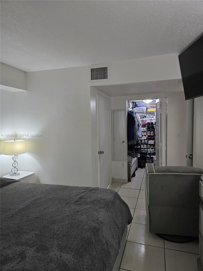 Foto del edificio - 7205 NW 173rd Dr