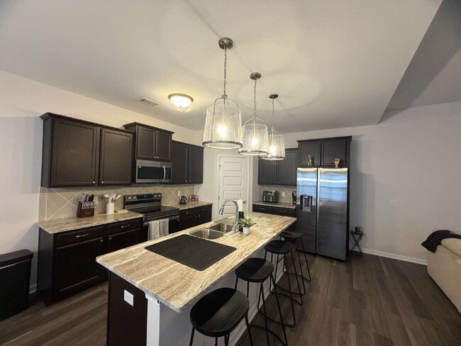 Foto del edificio - Home for Rent