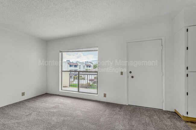 Building Photo - 500 Glenwood Cir