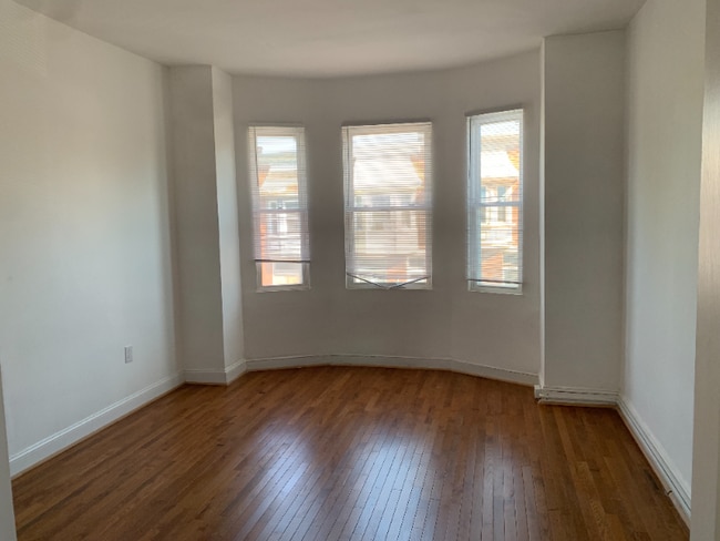 Photo - 2021 W Saratoga St Townhome