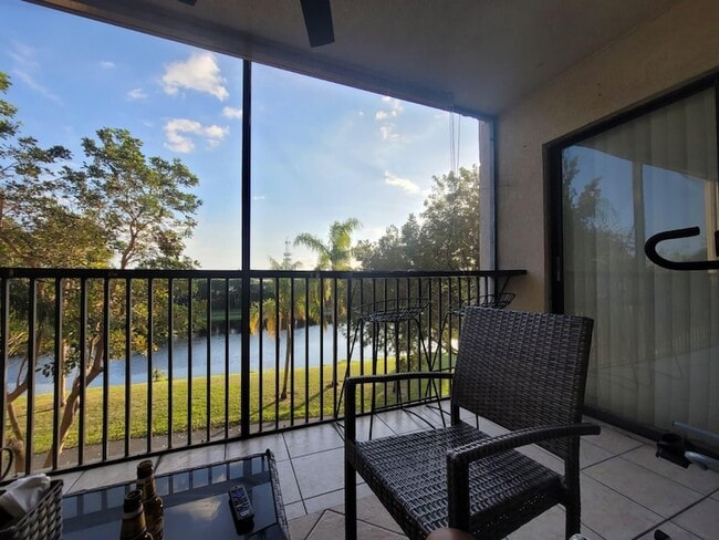 Photo - 2200 S Cypress Bend Dr Apartment