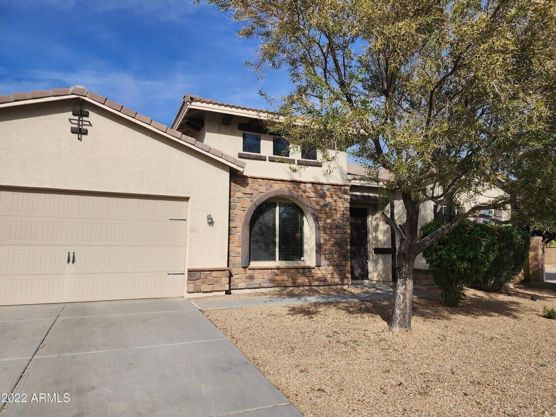 Primary Photo - 16212 W Pima St