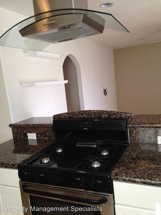 Foto del edificio - 2 br, 1 bath House - 1895 Sequoia Ave
