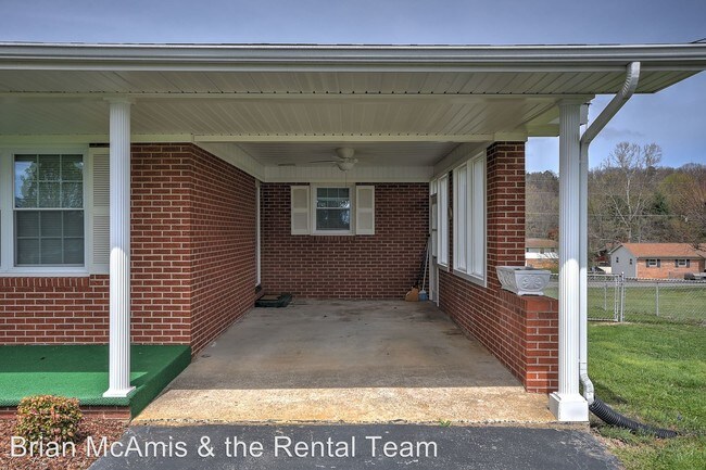 Building Photo - 65 Walton Cir