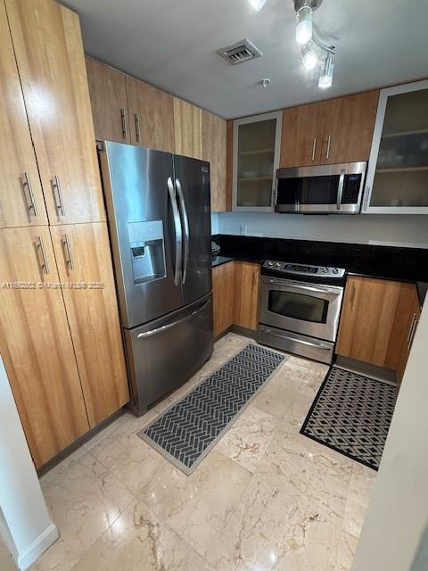 Foto del edificio - 7900 Harbor Island Dr
