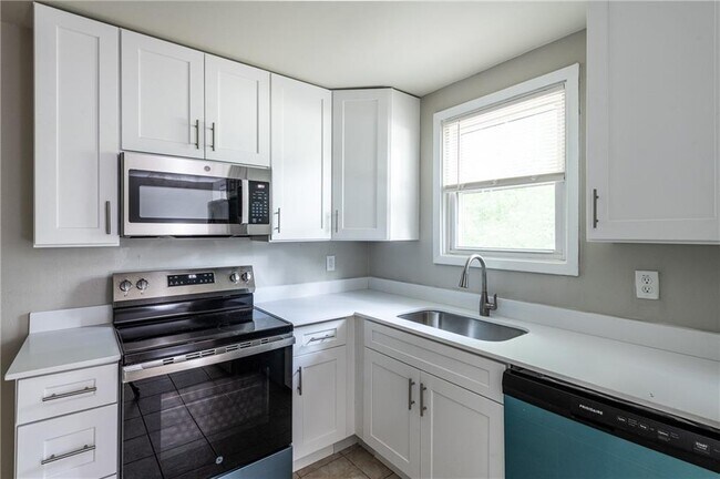 Foto del edificio - 3527 Bolfair Dr NW