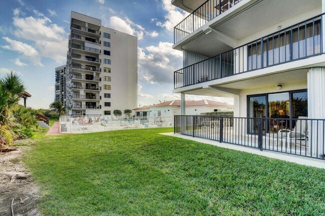 Building Photo - 9400 S Ocean Dr