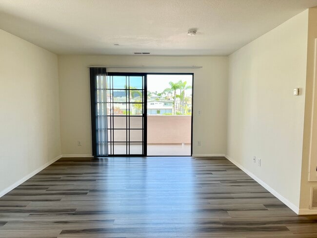Building Photo - Bridgeport Apartment Homes