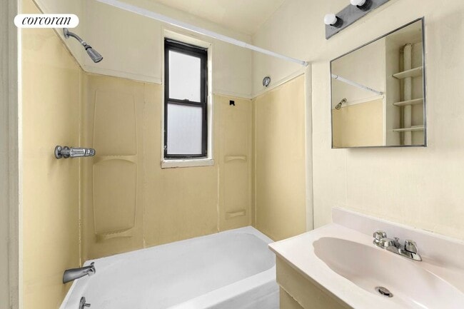 Building Photo - 261 14th St