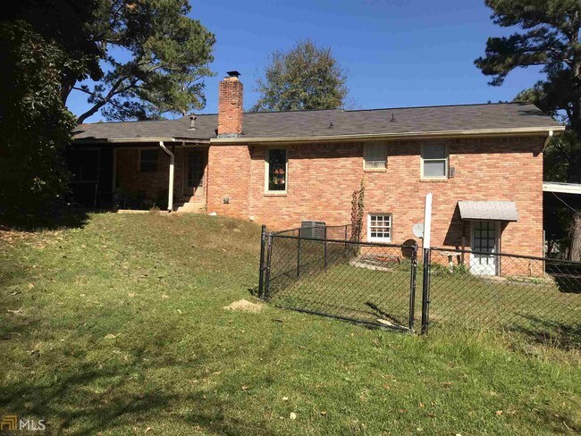 Building Photo - 2286 Klondike Rd SW