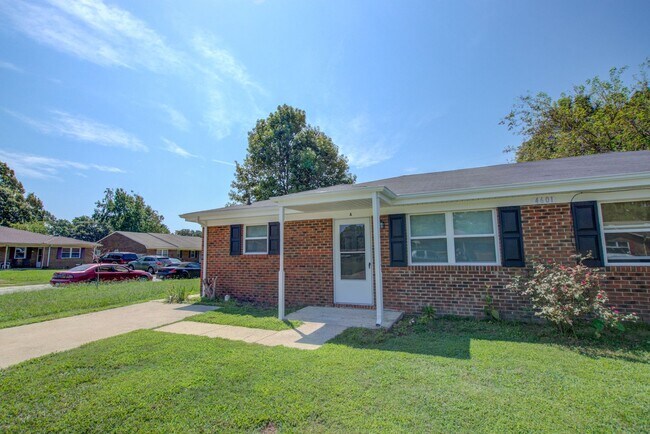 Building Photo - 4601 Hardy Dr